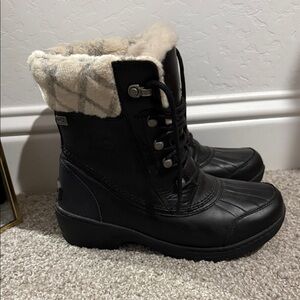 Sorel Black and Cream Winter Boots
